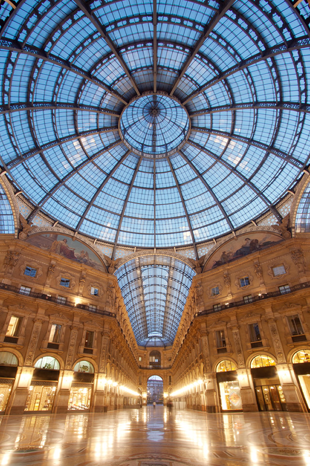 Milano! what a wonderful place!", a travel guide to Milano, MI, Italia